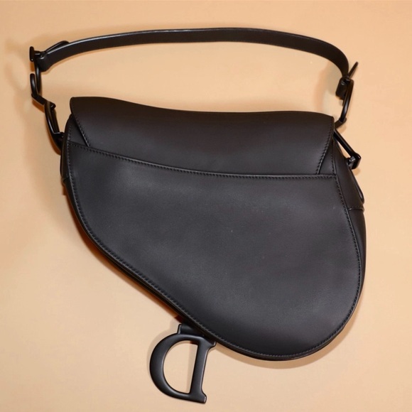 Fashion Ultra Matte Saddle Handbag - Picture 3 of 10